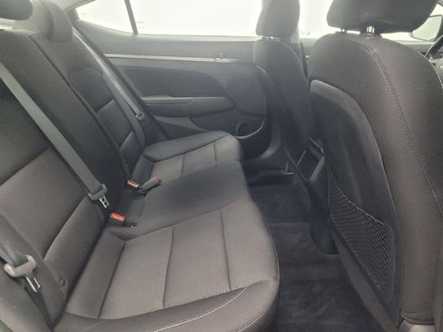 Used 2018 Hyundai Elantra Value Edition FWD image 19