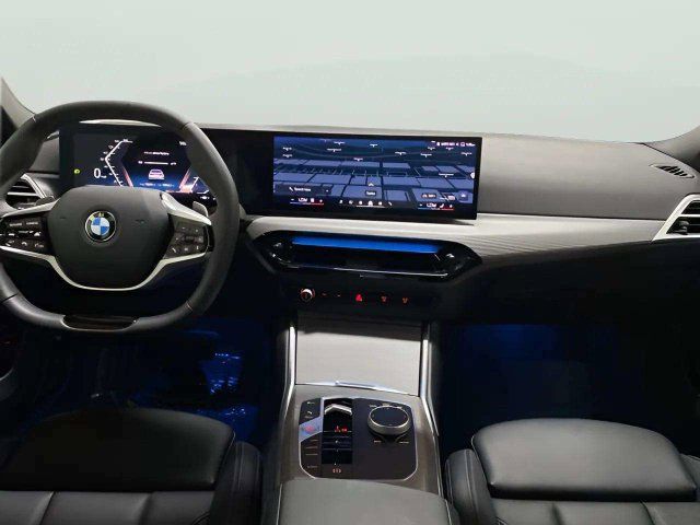 Used 2026 BMW 330i xDrive Sedan AWD/4WD image 18