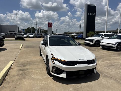 Certified 2025 Kia K5 GT-Line w/ GT-Line Premium Package AWD/4WD image 9