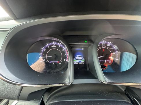Used 2018 Toyota Avalon Touring FWD image 25