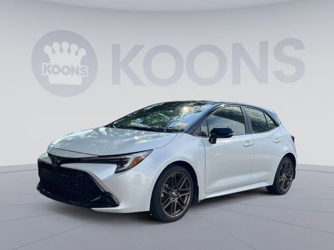 Used 2024 Toyota Corolla SE w/ SE Package FWD image 1