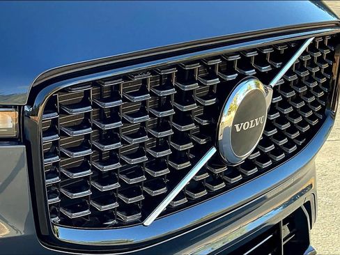 Used 2025 Volvo XC60 B5 Core w/ Protection Package Premier image 33