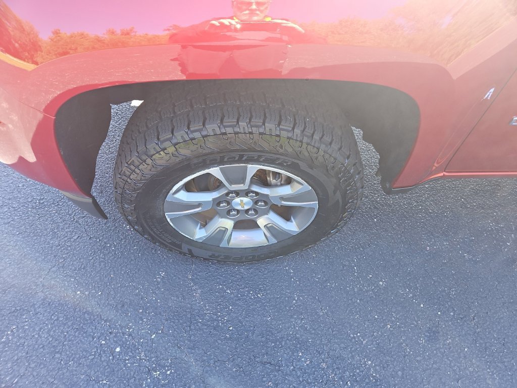 Used 2015 Chevrolet Colorado Z71 AWD/4WD image 14