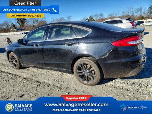 Used 2020 Ford Fusion SE w/ Equipment Group 151A image 3