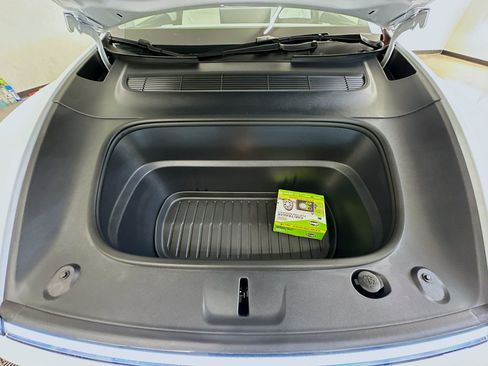 Used 2026 Tesla Model Y Long Range image 34