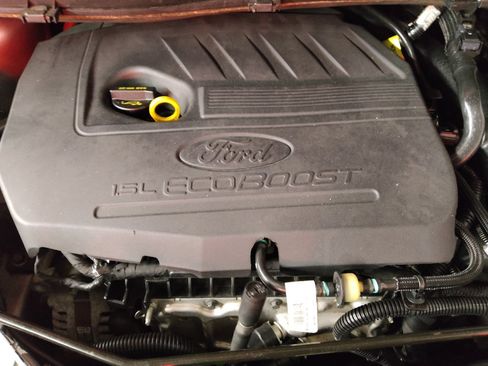 Used 2017 Ford Escape SE AWD/4WD image 30