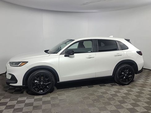 Certified 2023 Honda HR-V Sport image 11