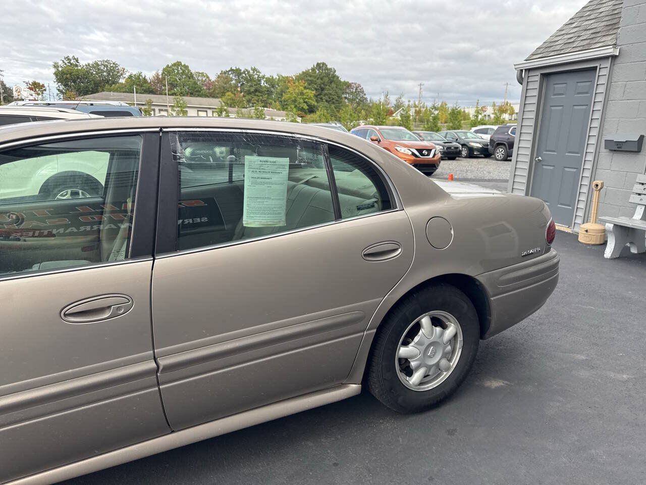 Used 2001 Buick Le Sabre Custom w/ Luxury Pkg FWD image 5