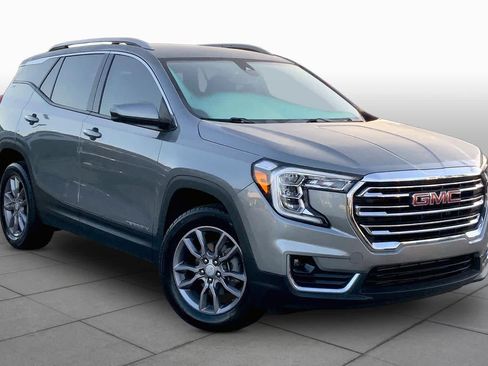 Used 2023 GMC Terrain SLT AWD/4WD image 3