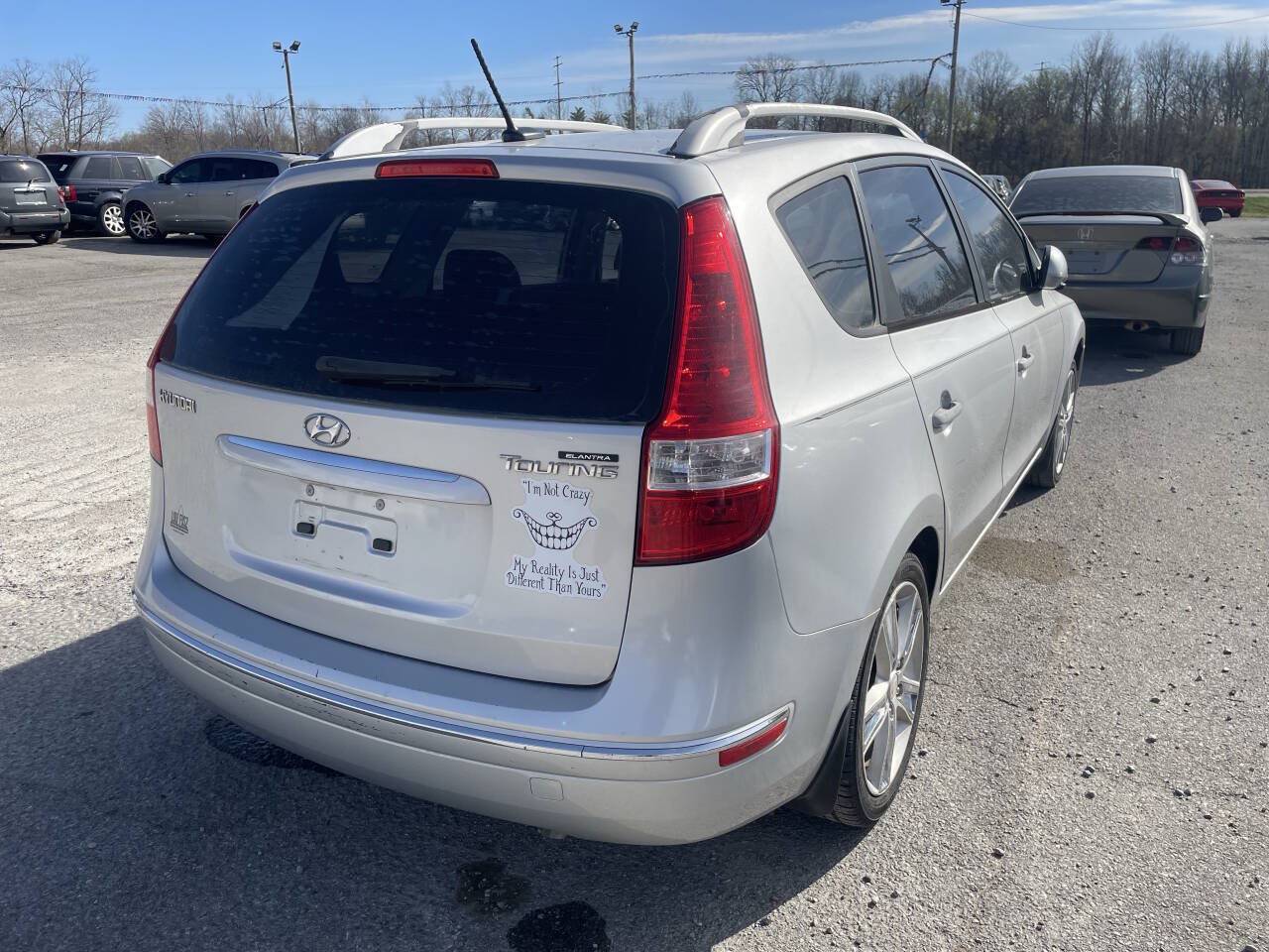 Used 2011 Hyundai Elantra FWD image 6