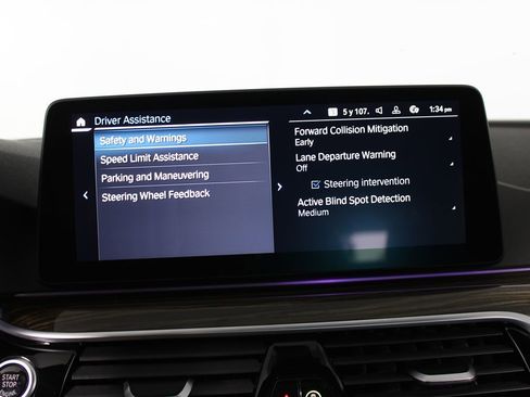 Used 2023 BMW 530e w/ M Sport Package image 31