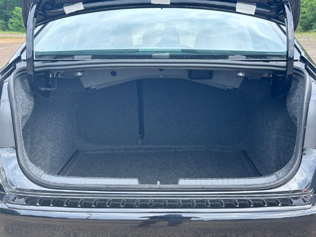 New 2026 Volkswagen Jetta SE FWD image 22