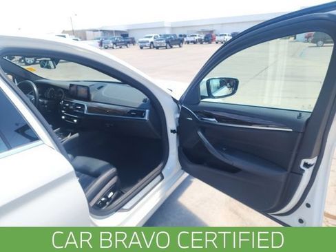 Used 2019 BMW 530e RWD image 24
