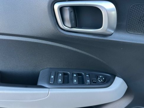 Used 2026 Hyundai Venue SEL FWD image 14