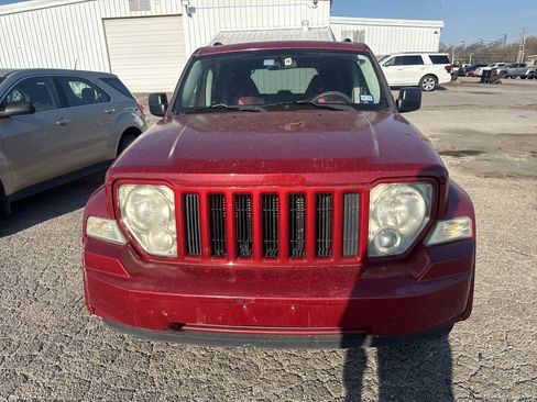 Used 2009 Jeep Liberty Sport w/ Popular Equipment Group image 2