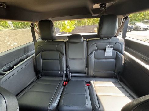 New 2025 Lincoln Navigator L Reserve w/ Jet Appearance Package image 24