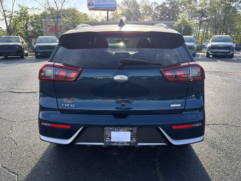 Used 2018 Kia Niro LX image 9