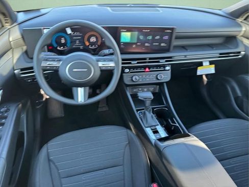 New 2026 Hyundai Santa Cruz SE AWD/4WD image 15