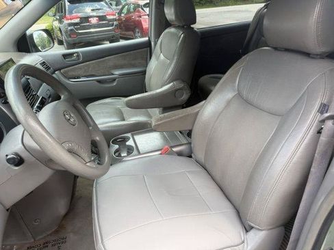 Used 2008 Toyota Sienna CE FWD image 15