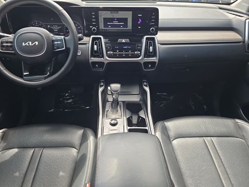 Certified 2022 Kia Sorento S AWD/4WD image 14