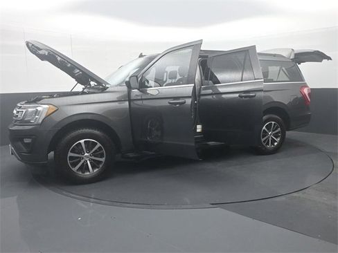 Used 2020 Ford Expedition Max XLT image 38