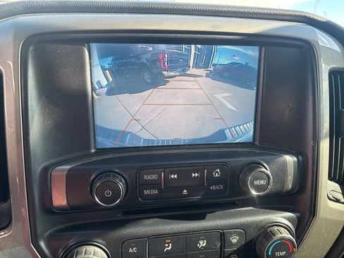 Used 2019 Chevrolet Silverado 1500 LT image 12