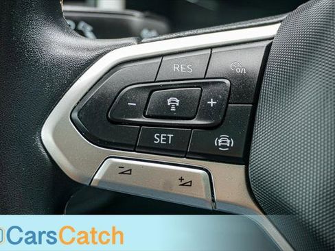 Used 2022 Volkswagen Atlas SE image 35