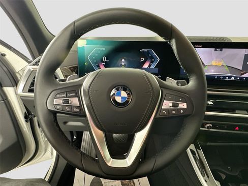 New 2026 BMW X5 xDrive40i w/ Parking Assistance Package AWD/4WD image 11