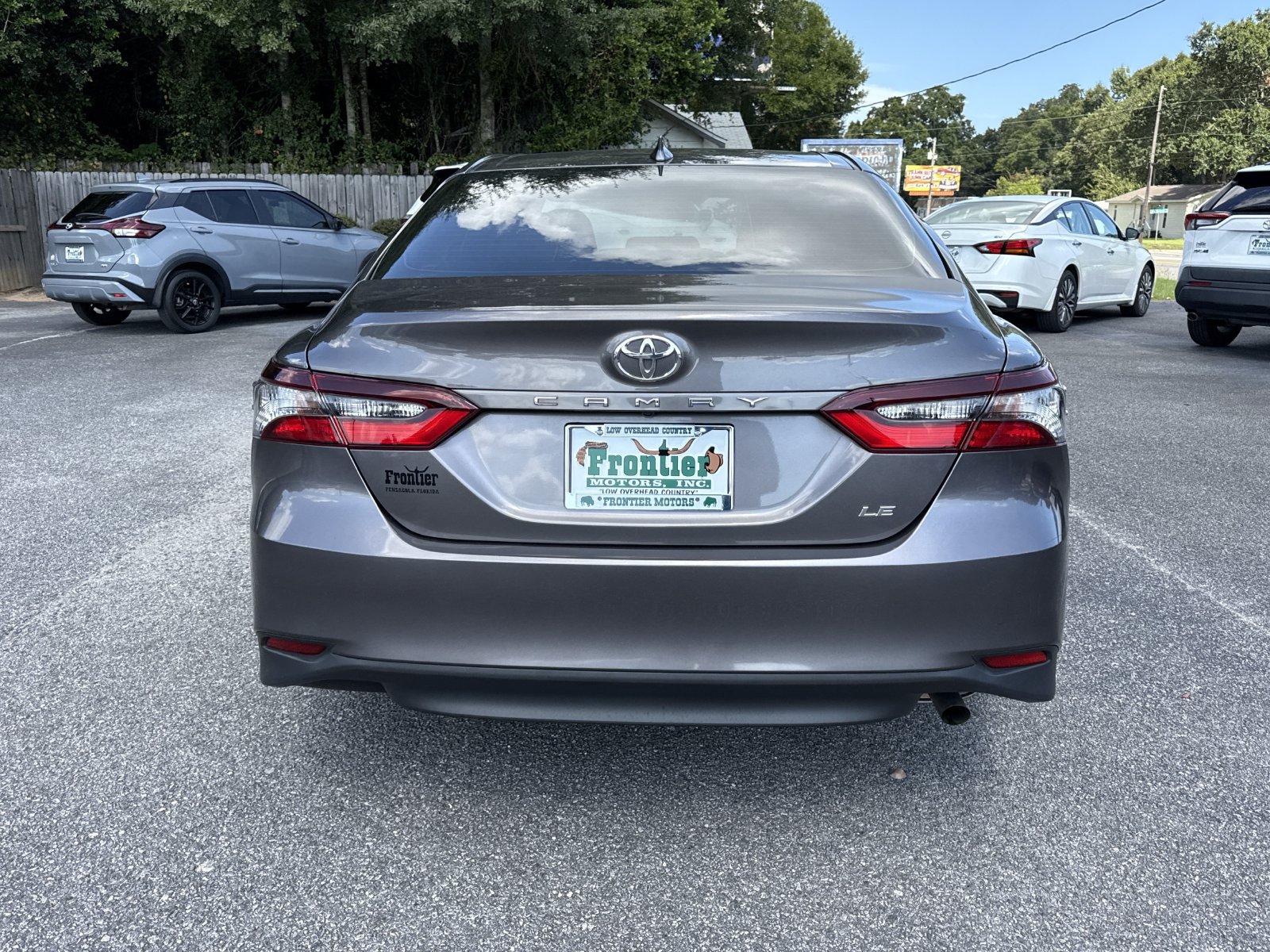 Used 2024 Toyota Camry LE FWD image 5