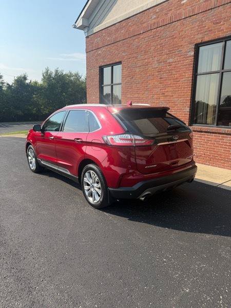 Used 2019 Ford Edge Titanium w/ Cold Weather Package AWD/4WD image 3