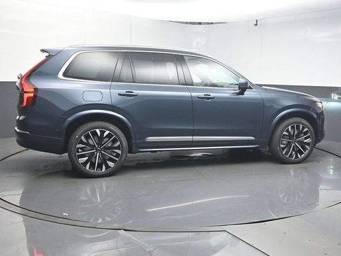 Used 2026 Volvo XC90 T8 Ultra w/ Protection Package Premier AWD/4WD image 3
