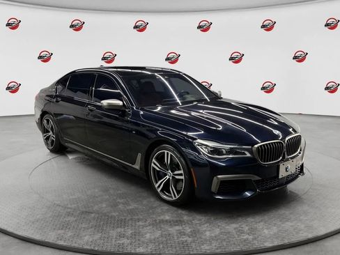 Used 2018 BMW M760i xDrive AWD/4WD image 7