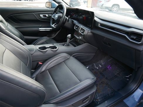 Used 2024 Ford Mustang GT Premium image 8