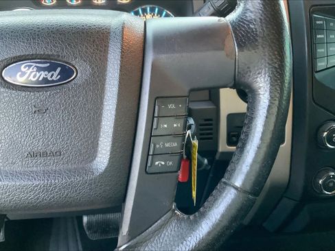 Used 2013 Ford F150 XLT w/ XLT Chrome Pkg image 24