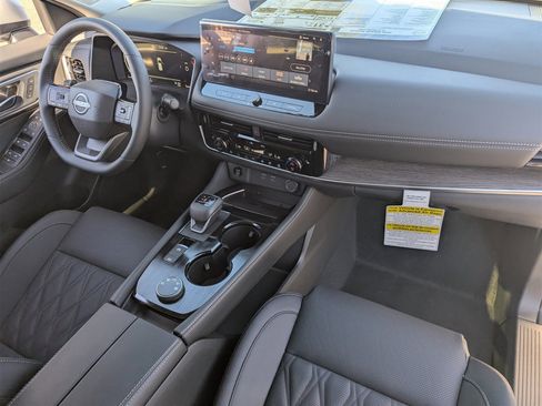 New 2026 Nissan Rogue Platinum w/ Platinum Premium Package image 33