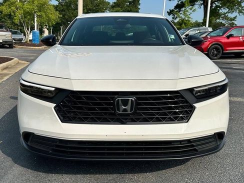 Used 2023 Honda Accord Sport image 2
