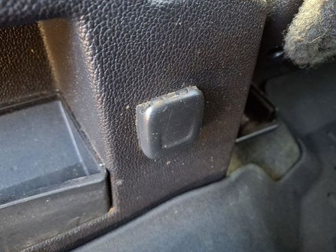 Used 2015 Chevrolet Silverado 1500 LT image 11