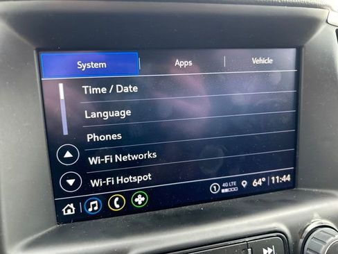 Used 2023 GMC Terrain SLT image 30