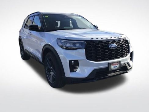 New 2026 Ford Explorer ST-Line w/ ST-Line Street Pack image 7