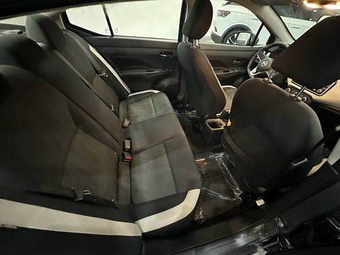 Used 2021 Nissan Versa SV image 14