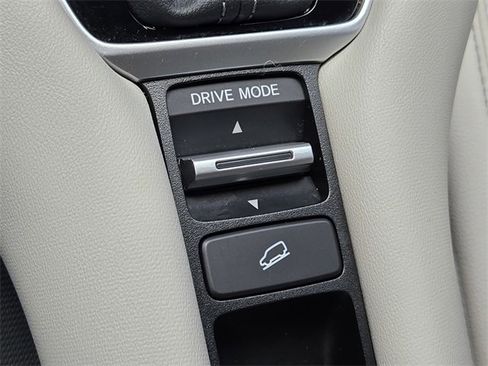 Used 2023 Honda HR-V EX-L image 23