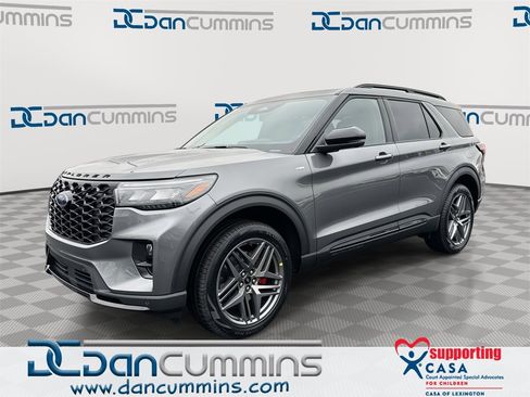 New 2026 Ford Explorer ST-Line w/ ST-Line Street Pack image 1