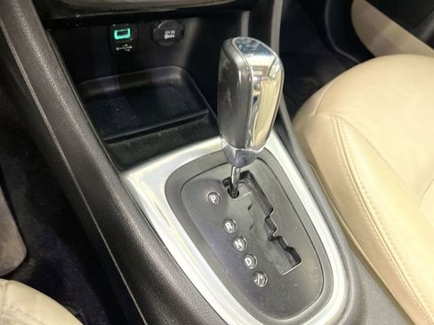 Used 2013 Chrysler 200 Limited w/ Sun/Sound Group image 16