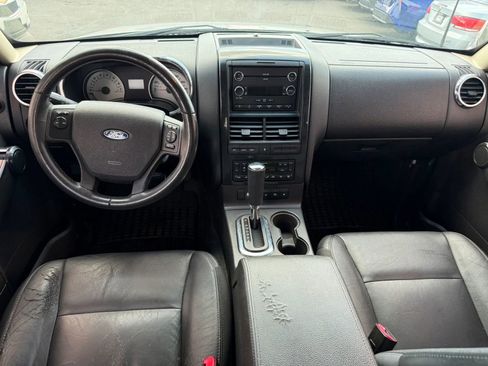 Used 2010 Ford Explorer Sport Trac Limited RWD image 10