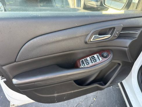 Used 2013 Chevrolet Malibu LT w/ Power Convenience Package FWD image 7