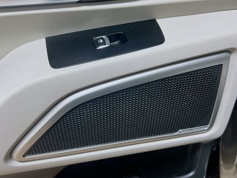 Certified 2022 Kia Telluride EX w/ EX Premium Package image 27