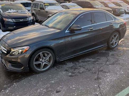 Used 2016 Mercedes-Benz C 300 4MATIC Sedan image 2