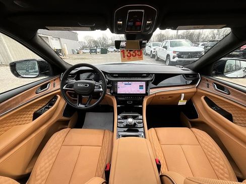 New 2026 Jeep Grand Cherokee Summit AWD/4WD image 33