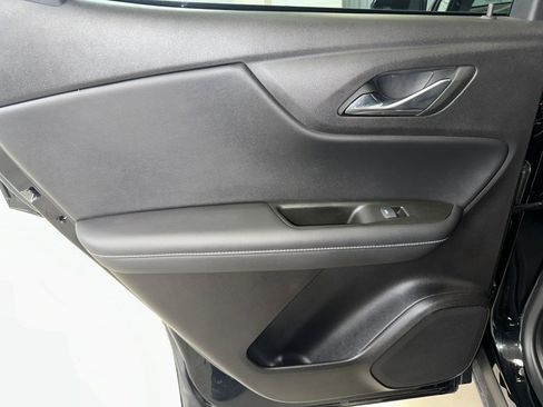 Certified 2024 Chevrolet Blazer LT w/ Convenience Package image 18