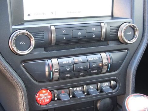 Used 2018 Ford Mustang Shelby GT350 w/ Electronics Package RWD image 27